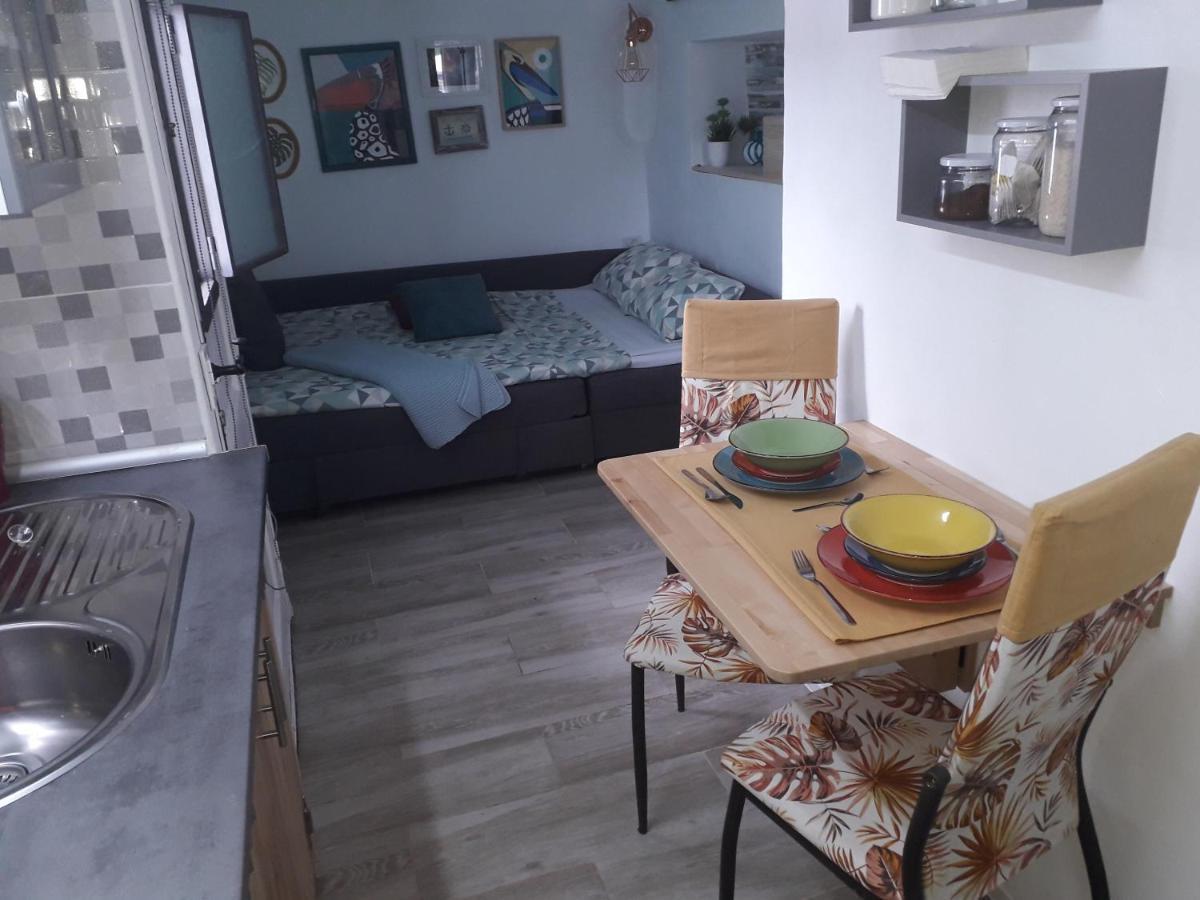Apartamento Trini La Jaca Екстериор снимка