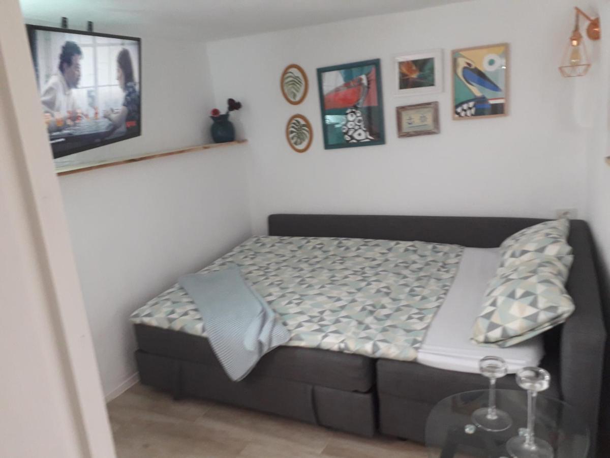 Apartamento Trini La Jaca Екстериор снимка